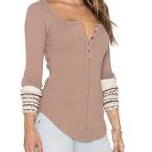 Unique Free People Alpine Ski Lodge thermal top